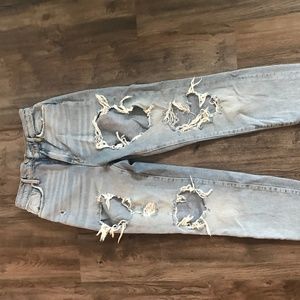 BDG High-Waisted Mom Jean Destroyed Light Wash